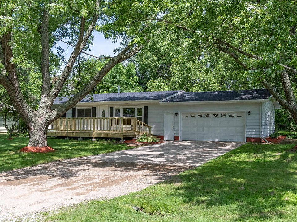 1st image of 957 Closson Dr