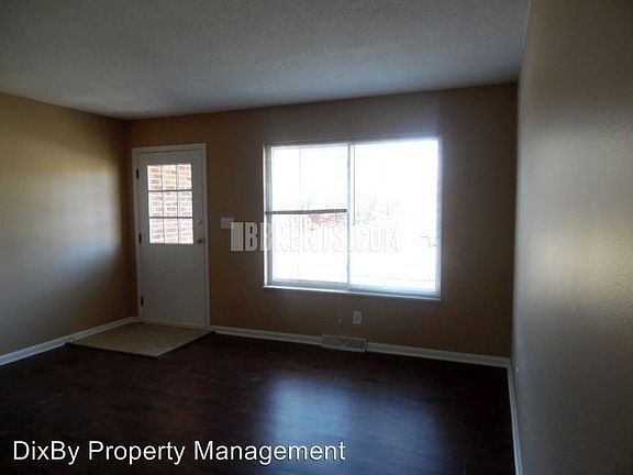 2nd image of 5008 Catalina Ct