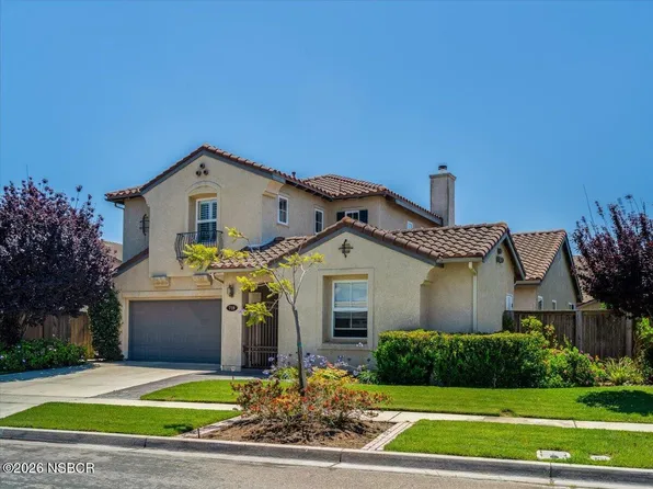 718 E Annie Way, Santa Maria, CA 93455