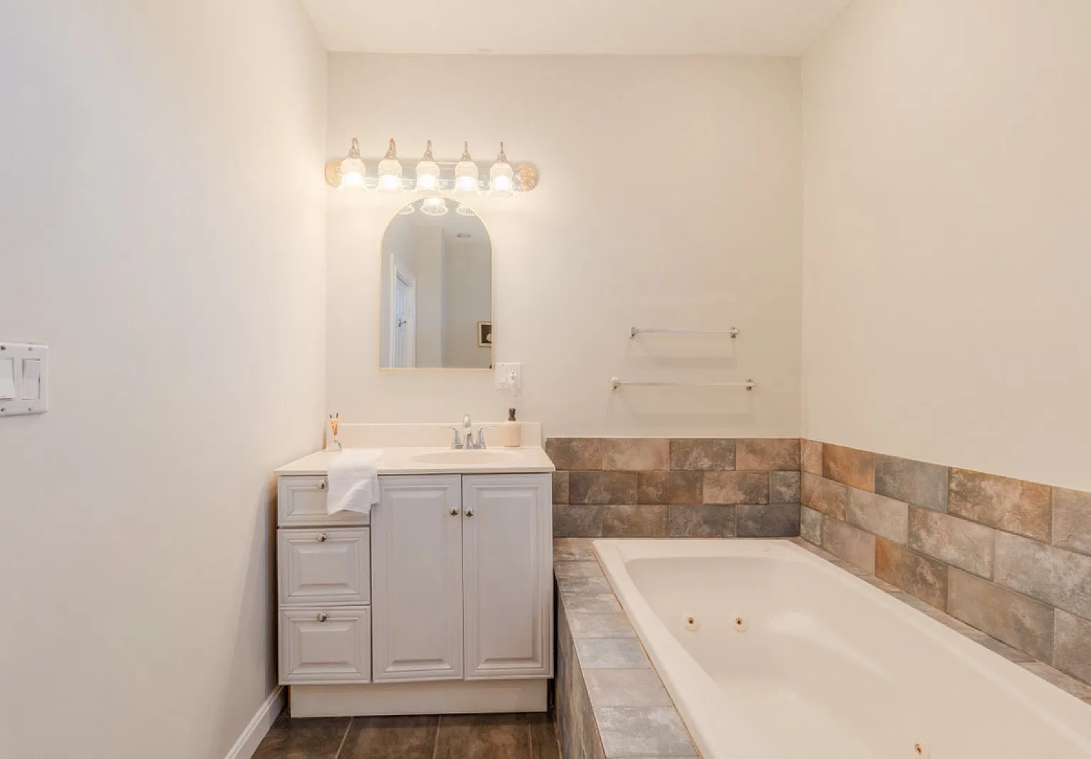 27R Albion Street Apartments — Photo 4