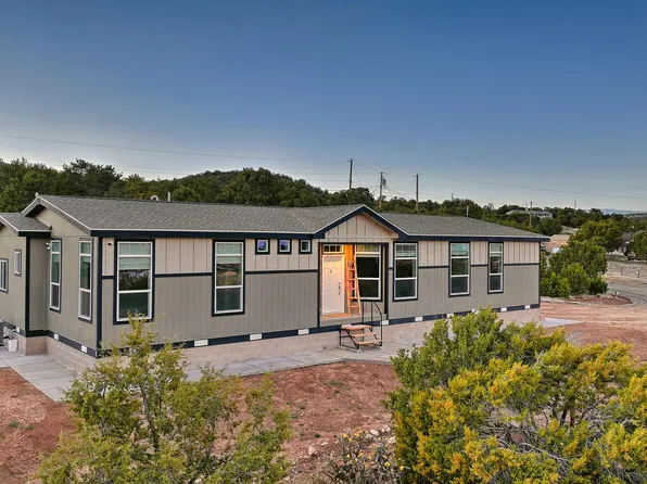 19 Edge Of Woods Rd, Tijeras, NM 87059