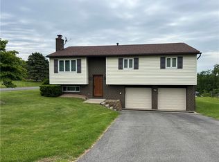 4130 James Dr, Lower Burrell, PA