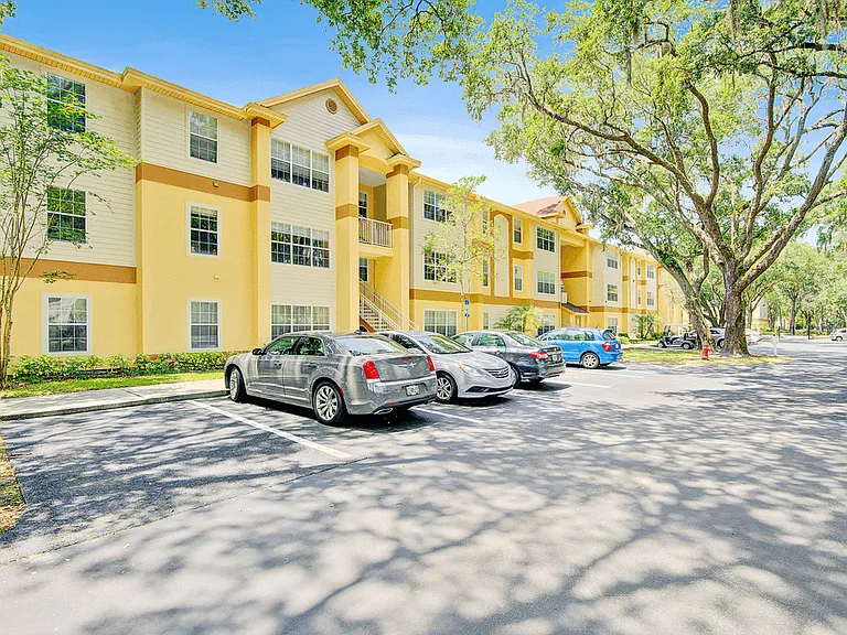 Williams Landing and Villas Apartments — Photo 23