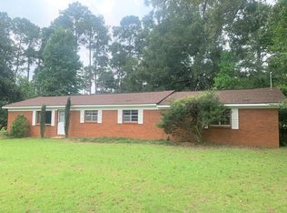 1003 E Pine St, Ellisville, MS 39437