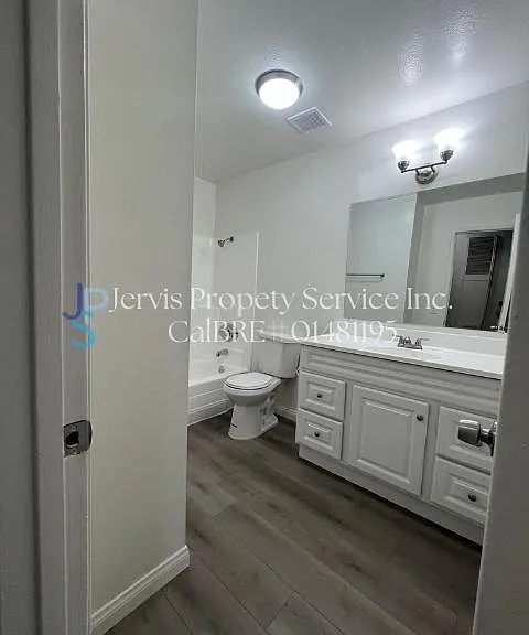 10827 Studebaker Rd #106 — Photo 9