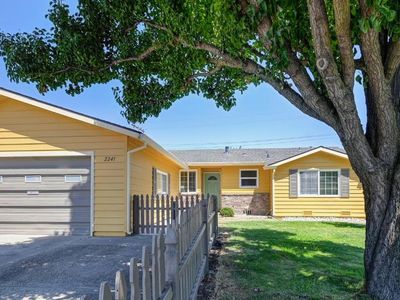 2241 51st Ave, Sacramento, CA, 95822