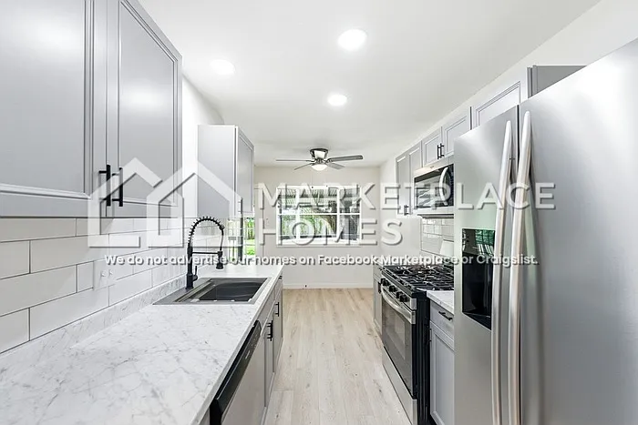 4605 Brassiewood Dr — Photo 10