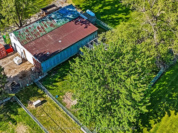 5th image of 4378 McGillivray Dr W