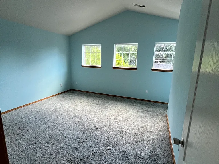 12623 SE Tibbetts St — Photo 14