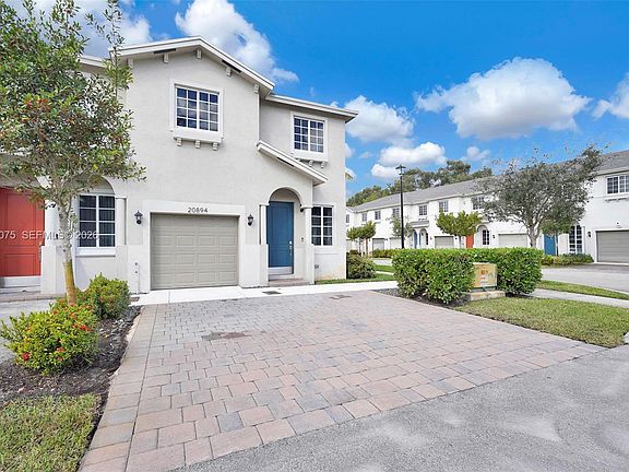 4th image of 20894 NW 13th Ct