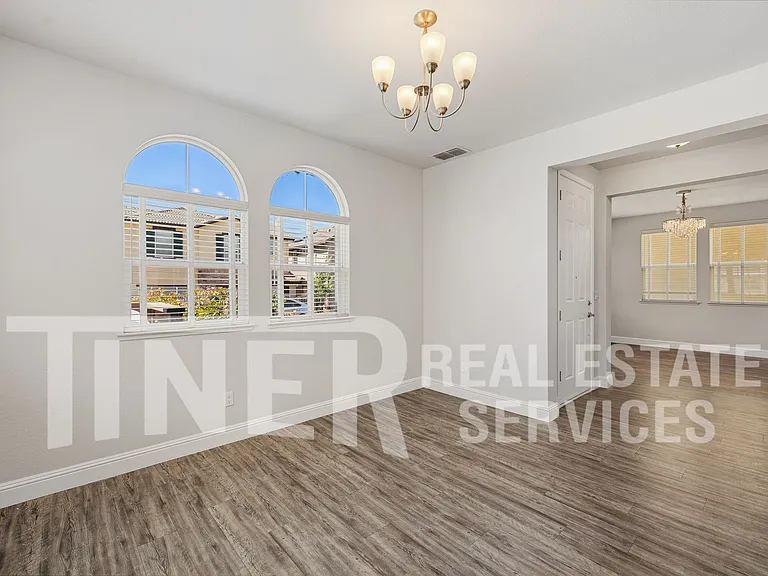 203 Rochdale St — Photo 5