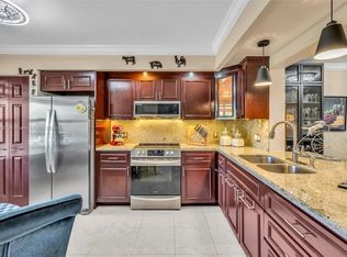 701 SW 141st Ave APT 213R, Pembroke Pines, FL 33027