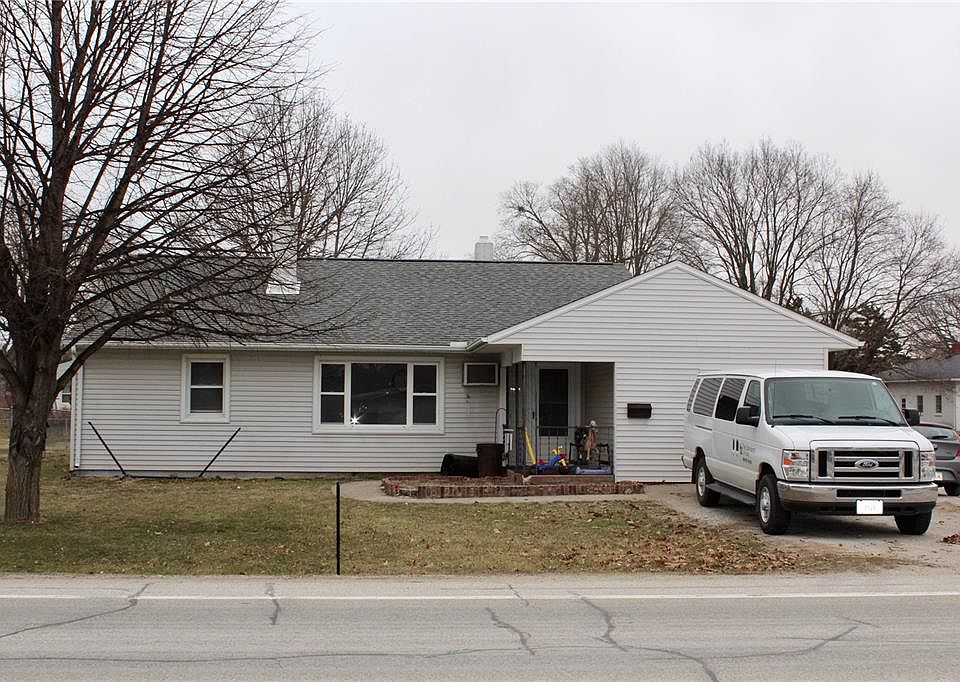 1st image of 678 W South St