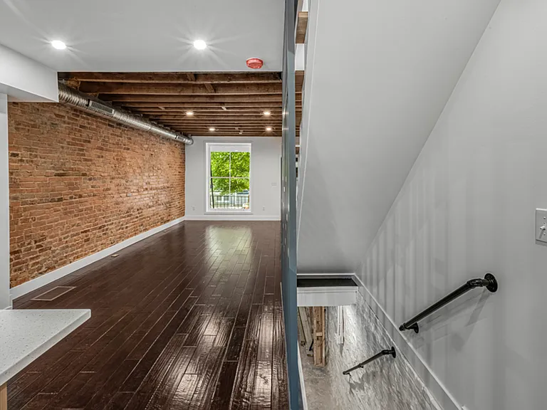 325 W Lorraine Ave — Photo 18