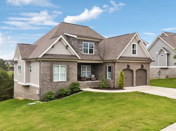13274 Blakeslee Dr, Soddy Daisy, TN 37379