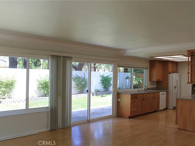 3881 Hendrix St — Photo 18