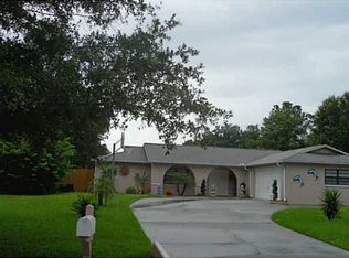 6063 Country Club Rd, Zephyrhills, FL 33544