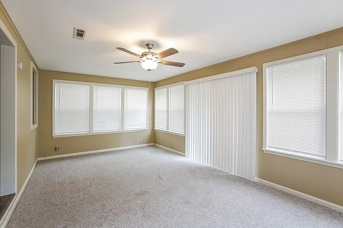 20 Single Oaks Dr — Photo 6