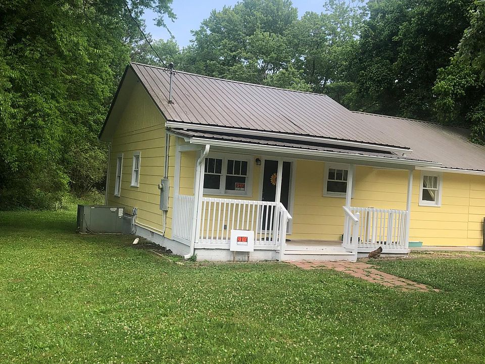 1st image of 3001 Dixie Dr SE