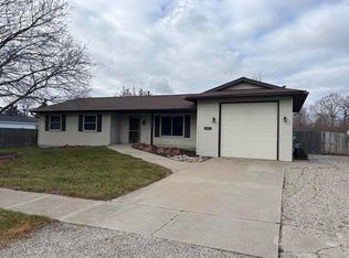 4045 N Center Rd, Saginaw, MI 48604