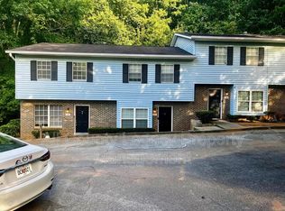 2940 Spruce Cir, Snellville, GA 30078