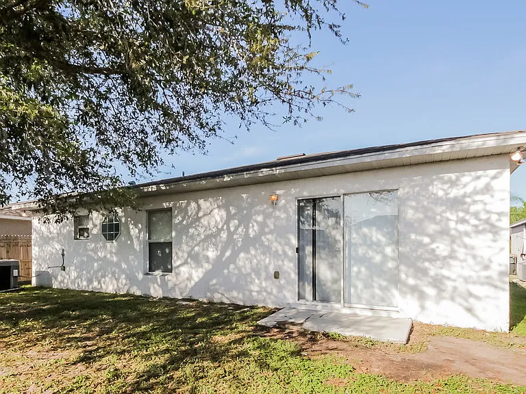 2923 Elbib Dr — Photo 16