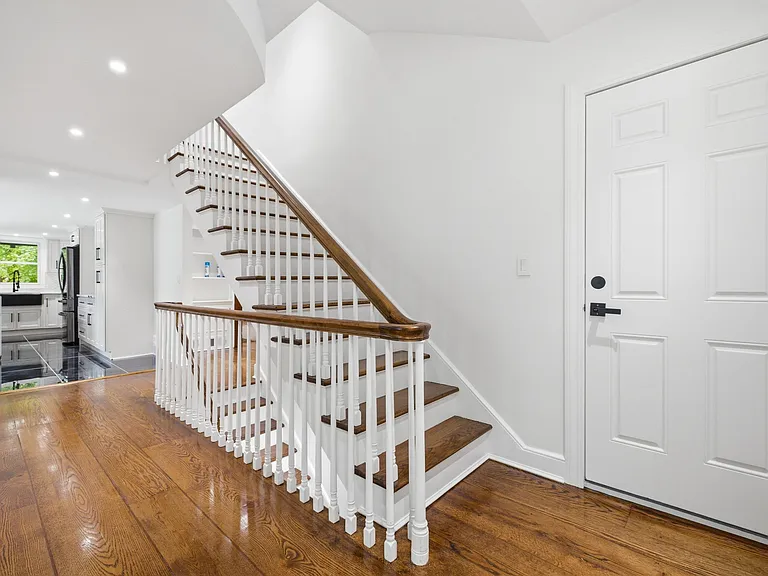 1 Tulip Tree Ln — Photo 37