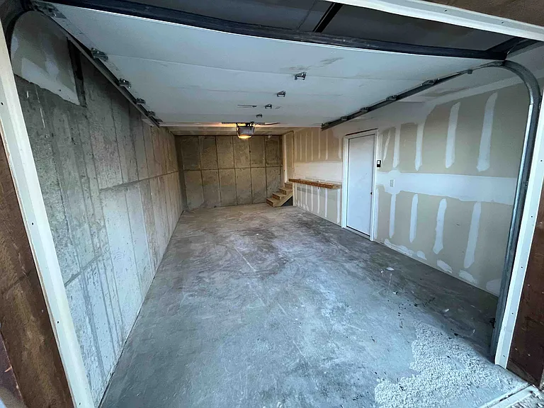511 N Aspen St — Photo 40