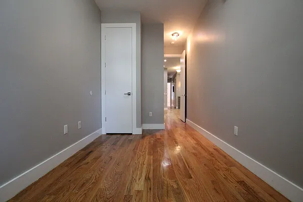 Rented by Nooklyn NYC LLC | media 25