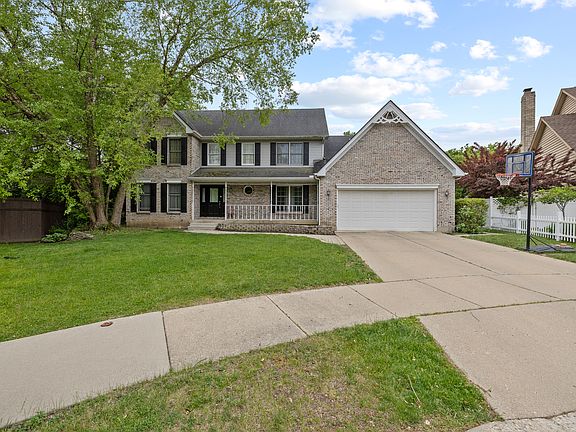 3rd image of 938 Stonehaven Ct