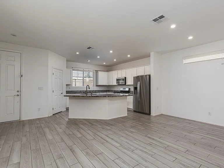 8045 Skye Foxx St — Photo 8