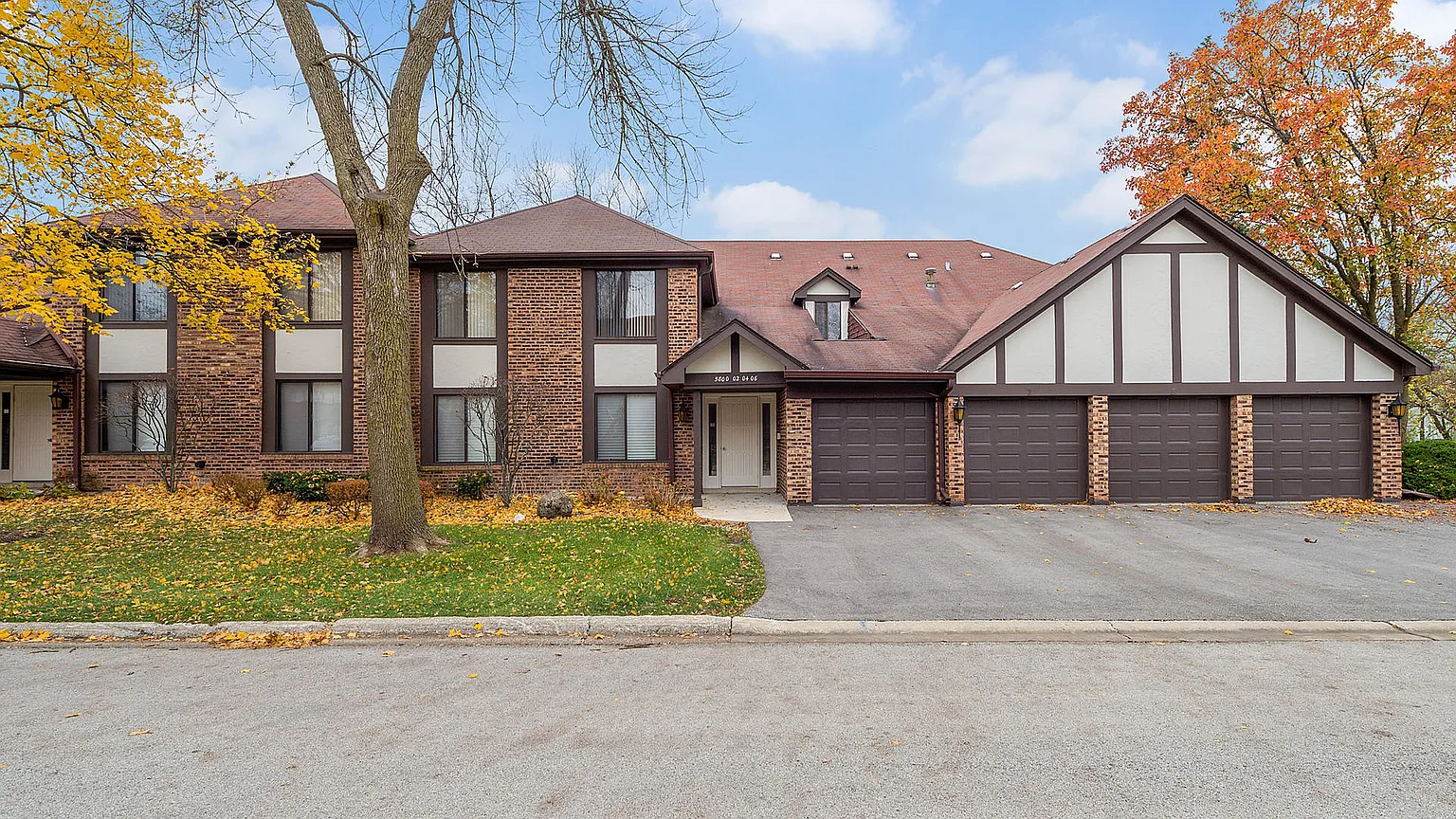 5800 Doe Cir #8 photo 1