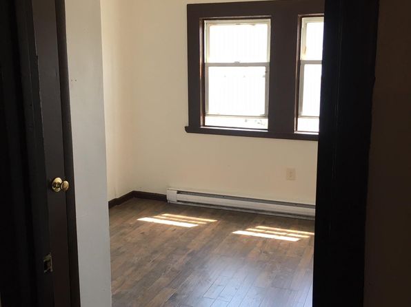 4944 N Broad St #2F