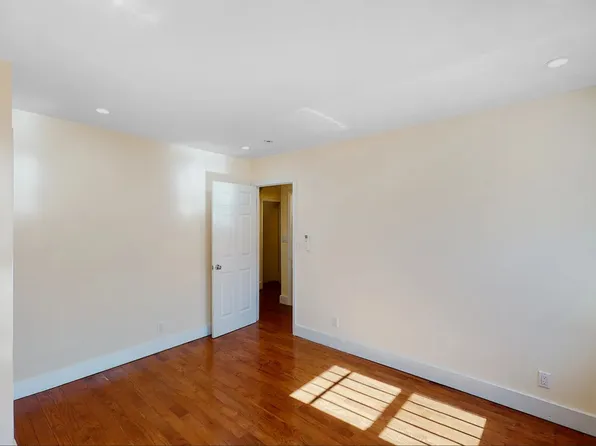 780 Quincy Street image 7 of 14