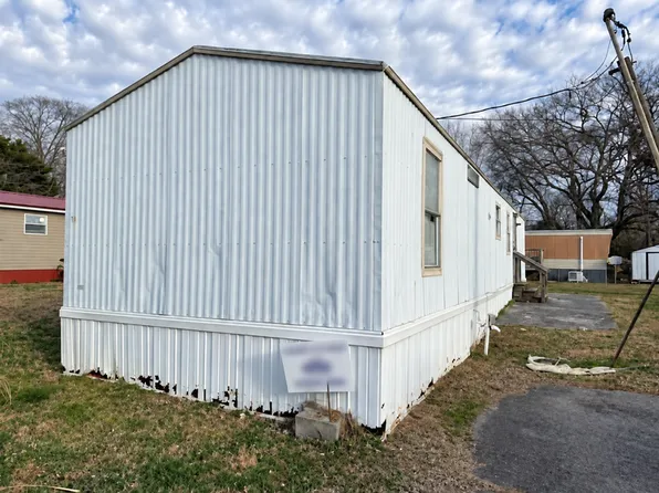 5225 N Lee Hwy #74, Cleveland, TN 37312