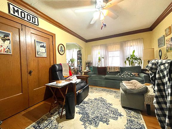 5th image of 4474 N Oakland Ave #105