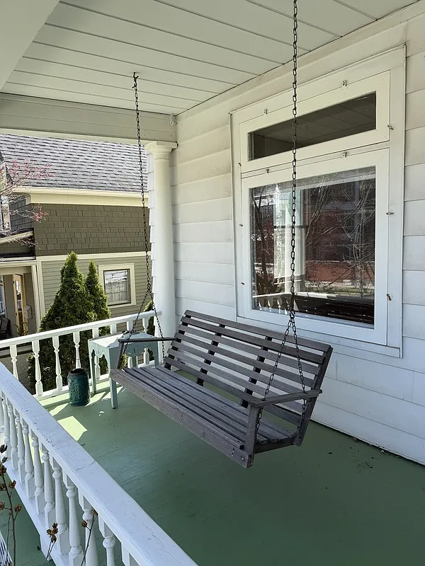 Building Photo - 311 W William St #2