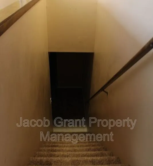 2215 Gail Dr — Photo 15