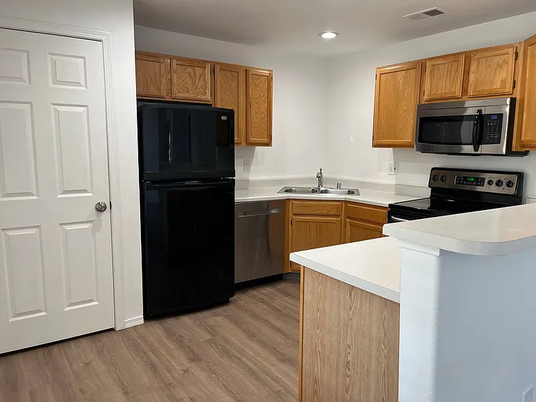 8671 E Dry Creek Rd #724 — Photo 6