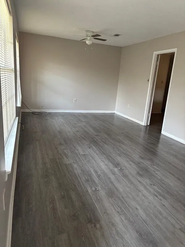 3 bed, 2236 sqft, $1,700 — Photo 4