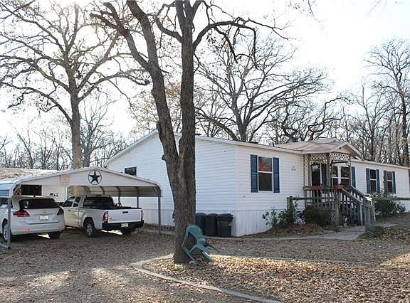 2nd image of 1411 County Road 3623