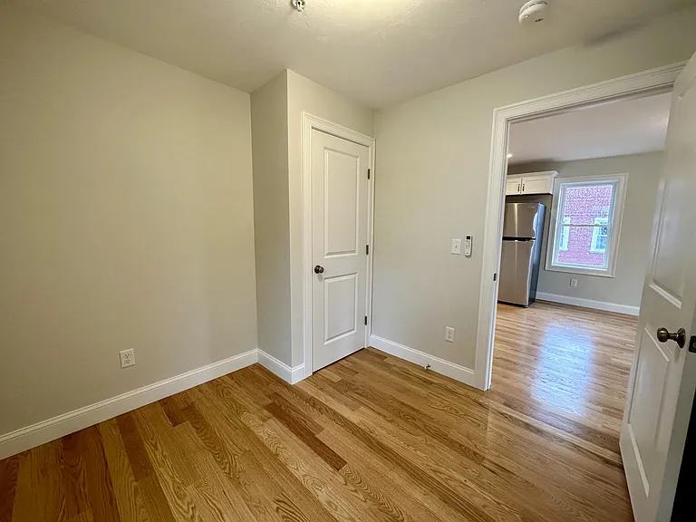 415 Danforth St #1 — Photo 5