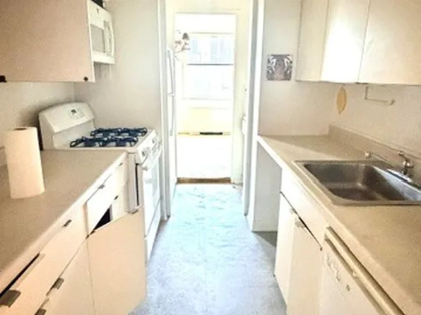 45 East 89th Street image 1 of 7
