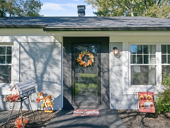 3rd image of 4907 Brinthaven Rd