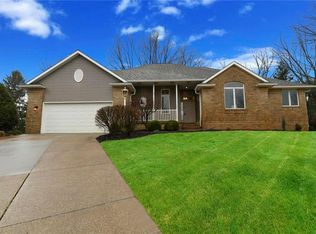 1661 Cedar Chase Dr, Akron, OH 44312