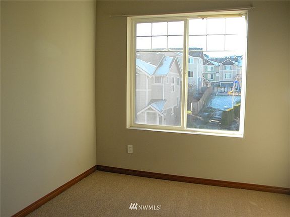 2nd image of 3027 Belmonte Lane #9
