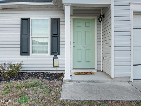 4th image of 507 Pawley Dr SE