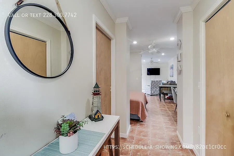 Studio, 760 sqft, $1,450 — Photo 3