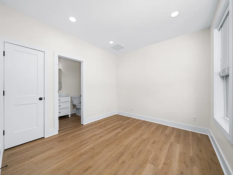 1437 Spring Pointe Ln — Photo 26
