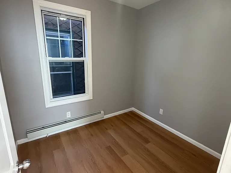 458 Livingston St #2 — Photo 7